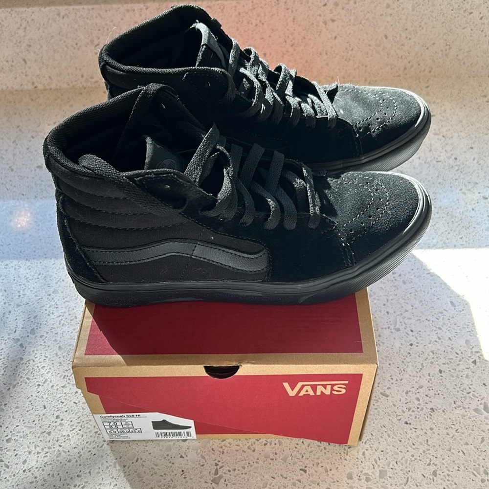 Vans, Comfycush Sk8-Hi Black/Black, Men 7/Women 8.5